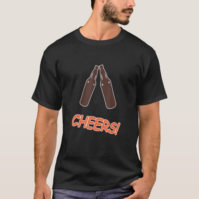 Camiseta Feliz Chá De Bebendo Com Garrafas De Cerveja Para  (Frente)