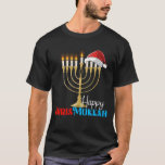 Camiseta Feliz Chrismukkah Engraçado Família Judia Hanukkah<br><div class="desc">Engraçado Holiday Hannukah Para Mulheres, Homens E Crianças. Você Está Procurando O Melhor Gráfico De Chanucá Para Adultos Homens? Depois, Receba Este Gráfico De Feriado De Hanukkah Engraçado Judeu Para Homens, Mulheres.</div>