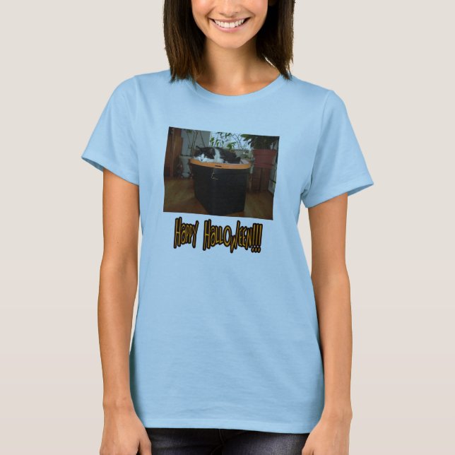 Camiseta Feliz Dia das Bruxas Negro e Branco (Frente)