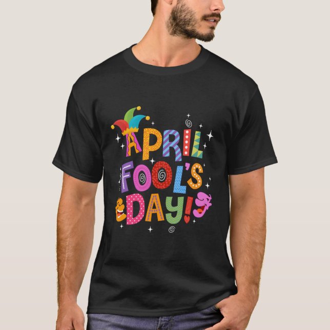 Camiseta Feliz Dia De Abril, Pena O Dia Dos Padrões, Piada  (Frente)