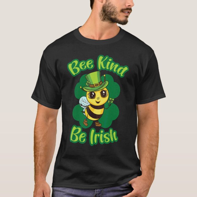 Camiseta Feliz Dia de São Patrício De Bebê Gentil De Xamroc (Frente)