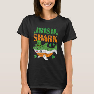 Camiseta Feliz Dia de São Patrício Irlandês Cute Shark Irel