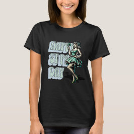 Camiseta Feliz Dia de São Patrício Pinup Girl com Shamrock