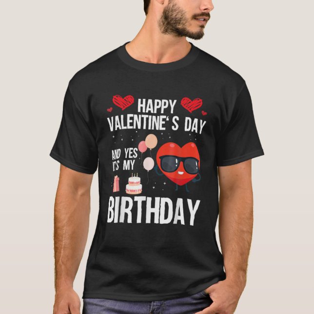 Camiseta Feliz Dia dos Namorados E Sim É O Meu Aniversário  (Frente)