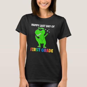 Camiseta Feliz Dia Passado Da Primeira Escola Elementar
