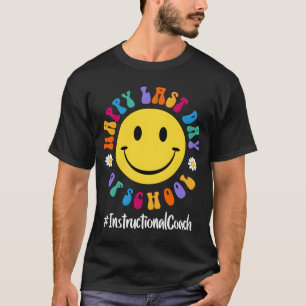 Camiseta Feliz Dia Passado De Esquadrão De Treinamento Inst