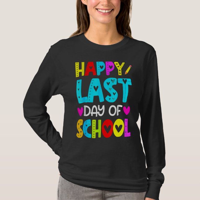 Camiseta Feliz Dia Passado de Professores Graduados (Frente)