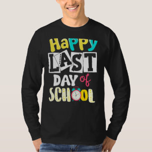 Camiseta Feliz Dia Passado De Rapazes Da Escola Graduação D