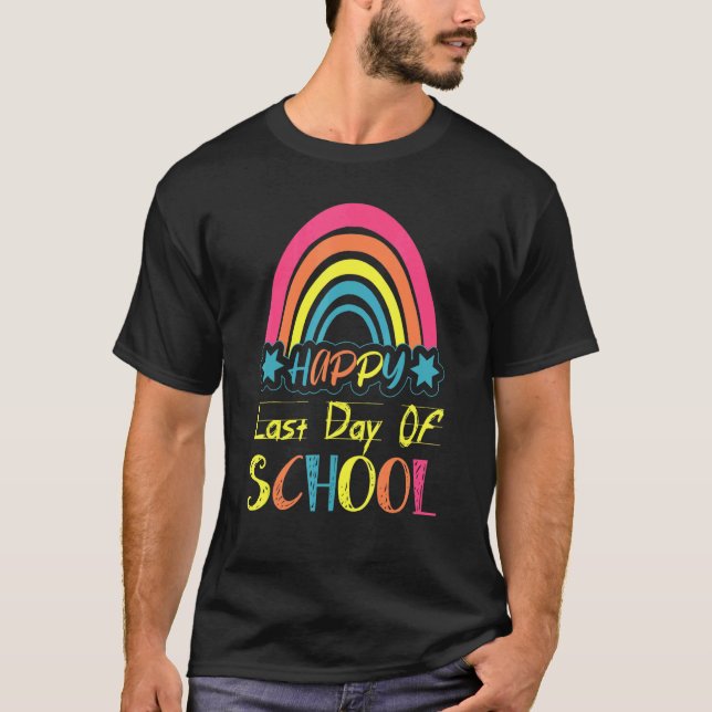 Camiseta Feliz Dia Passado do Estudante De Arco-Íris Na Esc (Frente)