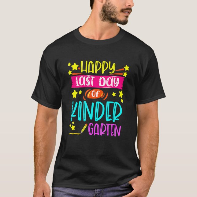 Camiseta Feliz Dia Passado Do Jardim De Infância (Frente)
