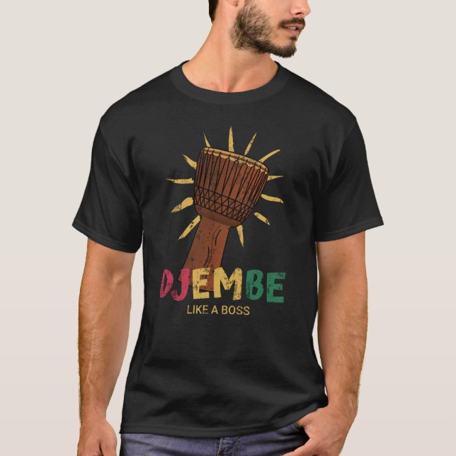 Camiseta Feliz Djembe como o chefe do Tambor Africano (Frente)