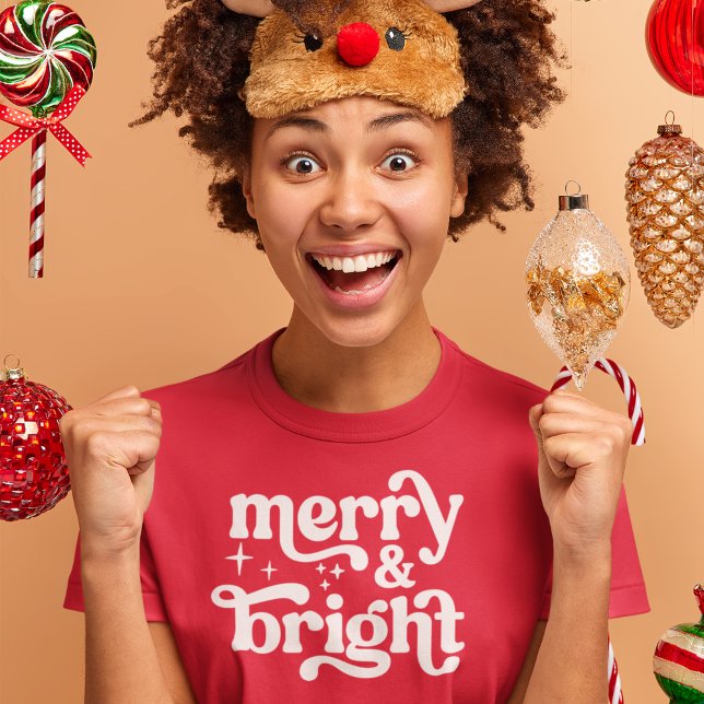 Camiseta Feliz e Brilhante Natal Vermelho Mulheres (Merry & Bright Red Christmas Shirt)