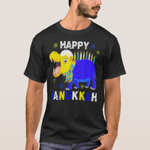 Camiseta Feliz Hanukkah Menorah Hippo Vestindo o Chapéu Jud