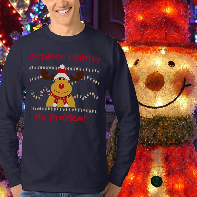 Camiseta Feliz Natal dos Homens às Luzes Exteriores (Men's Funny Outdoor Lights Christmas T-Shirt)
