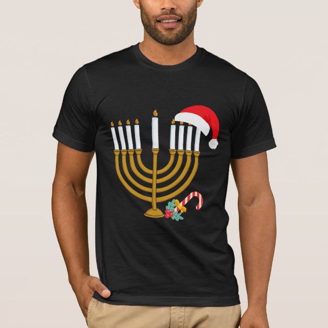 Camiseta  Feliz Natal Hanukkah Papai Noel Menorah Judeu (Frente)