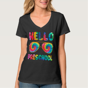 Camiseta Feliz Primeiro Dia Da Escola Alô Preschool Tie Dye