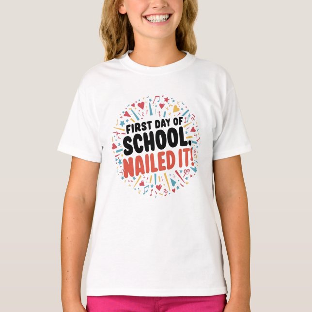 Camiseta Feliz Primeiro Dia Da Escola Apanhou-O! (Frente)