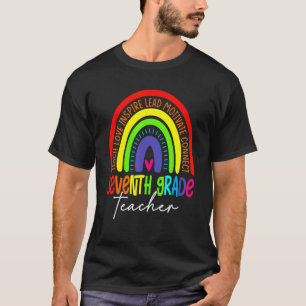 Camiseta Feliz Primeiro Dia Da Faculdade De Teache Arco-Íri