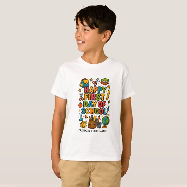 Camiseta Feliz primeiro dia de aula (Frente Completa)