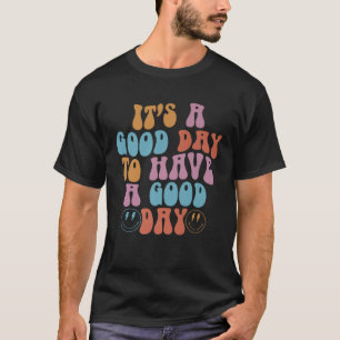 Camiseta Feliz Rosto De Sorriso De Groovy Tem Bom Dia Posit