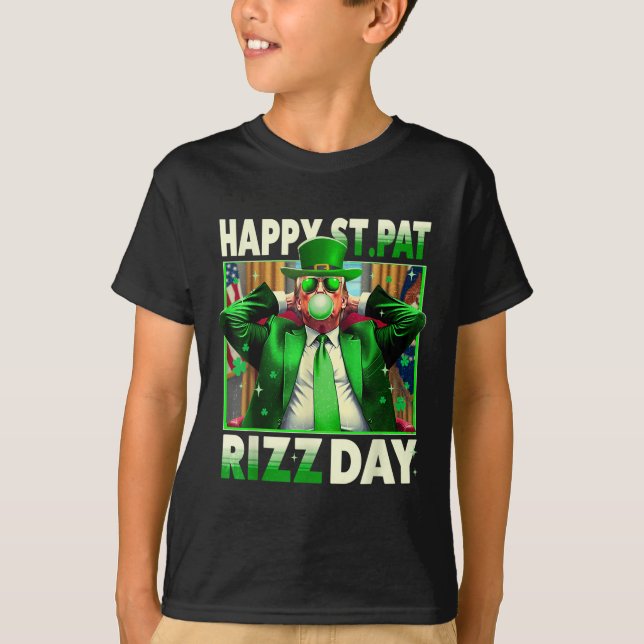 Camiseta Feliz Rua no Rizz Day Trump Ruas Engraçadas. (Frente)