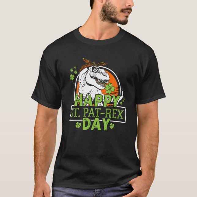 Camiseta Feliz Rua Pat Rex Dia Dinossauro Rua Patrick Dinos (Frente)