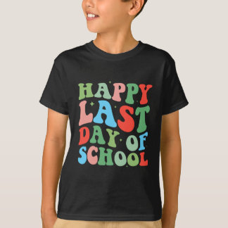 Camiseta Feliz Último Dia de Aula - Estudante Retro Groovy