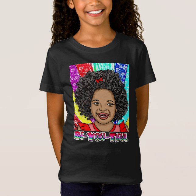Camiseta Felizes Curvas | Arte Digital | Moça Afro-American (Frente)