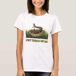 Camiseta Felpudo Express® Modern Gadsden Flag White Mulher