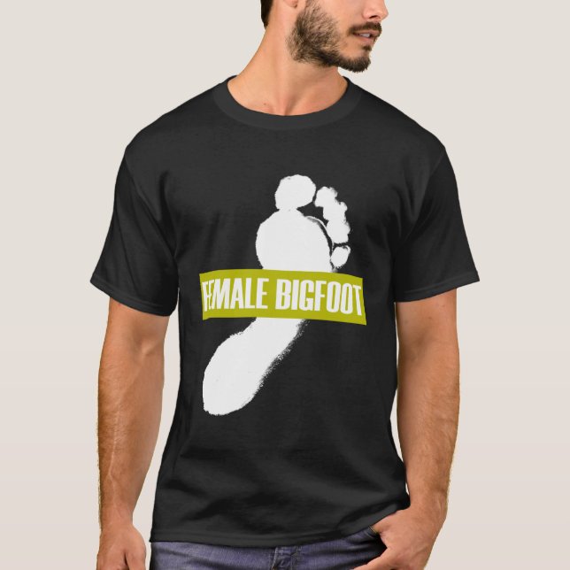 Camiseta Female Big Foot Print  Giant Tall Women Girls (Frente)