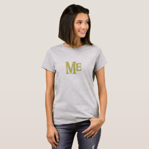 Camiseta feminina à venda.
