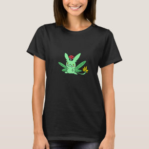 Camiseta Feminina de Críptido Fantasia Vegetal