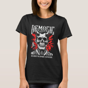 Camiseta Feminina "Demoníaca" com Caveira Gótica -