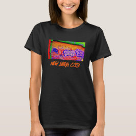 Camiseta Feminina 'Electric Graffiti Gates'