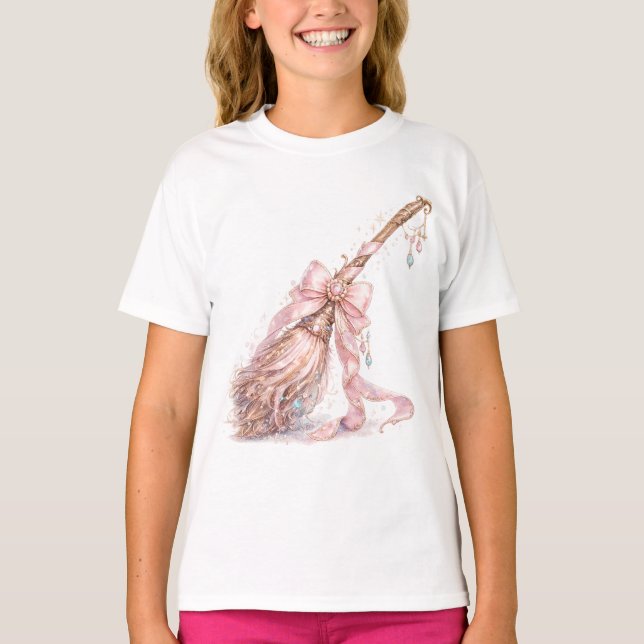 Camiseta Feminina Pink Enchanted Witch Broom (Frente)