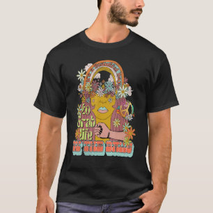 Camiseta Feminista Citação Groovy Retro Rainbow Sem Patriar