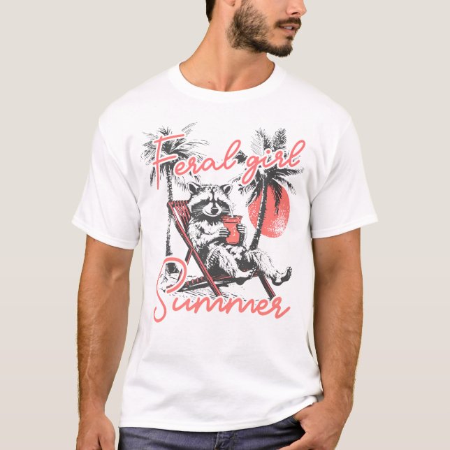 Camiseta Feral Girl Summer Engraçado Memória Feral Raccoon  (Frente)
