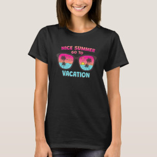 Camiseta Férias De Verão — Sunset De Praia Em Estilo Retroa
