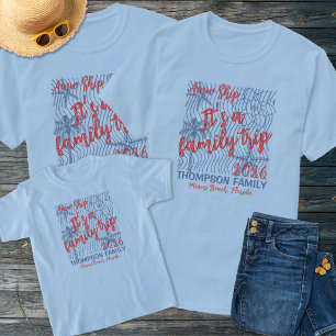 Camiseta Férias em Família de Nome Vermelho e Azul Correspo