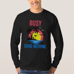 Camiseta Férias Ociosas na Praia e Resort
