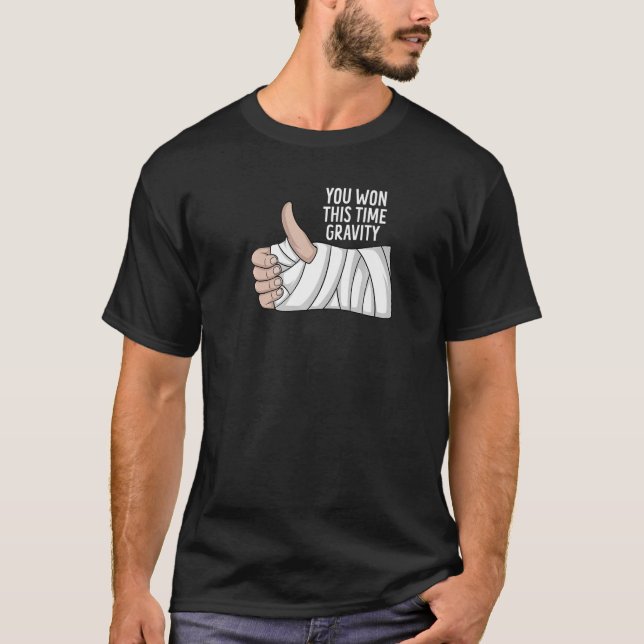 Camiseta Ferimento de Mão Quebrada Fúria Recuperação Engraç (Frente)