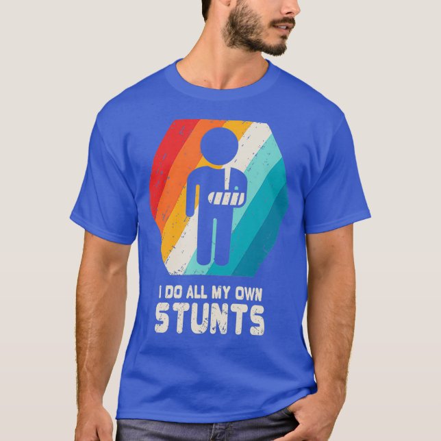 Camiseta Ferimento no cotovelo do pulso do braço quebrado (Frente)