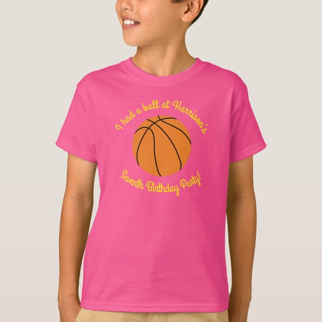 Camiseta Festa de aniversário de basquete rosa (Frente)