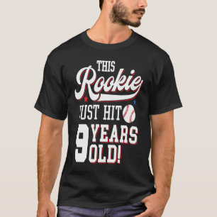 Camiseta Festa de aniversário De Beisebol Este Rookie Acaba