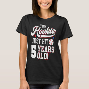 Camiseta Festa de aniversário De Beisebol Este Rookie Batia