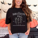 Camiseta Festa de aniversário Personalizada do Grupo de Hal<br><div class="desc">Faça seu aniversário de outubro inesquecível com nossa Festa de aniversário de T-Shirt do Grupo de Halloween Personalizado! Com uma design festiva de esqueletos dançantes, esta camisa é perfeita para qualquer um que ama a estação assustadora. Personalize cada camisa com a idade da pessoa de aniversário e o nome do...</div>