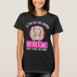 Camiseta Festa de Despedida de Solteira da Noiva Divertida<br><div class="desc">Celebre a noiva com nossa Camisa de Divertida para Despedida de Solteira! Esta camisa divertida e elegante apresenta um design divertido completo com a foto da noiva, tornando-a a roupa perfeita para as damas de honra, a madrinha e todas as suas amigas mais próximas da Equipe da Noiva. Criada numa...</div>