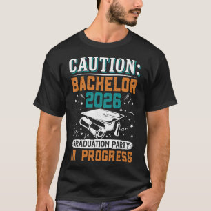 Camiseta Festa de Graduação Bestanden Caution Bachelor 2026