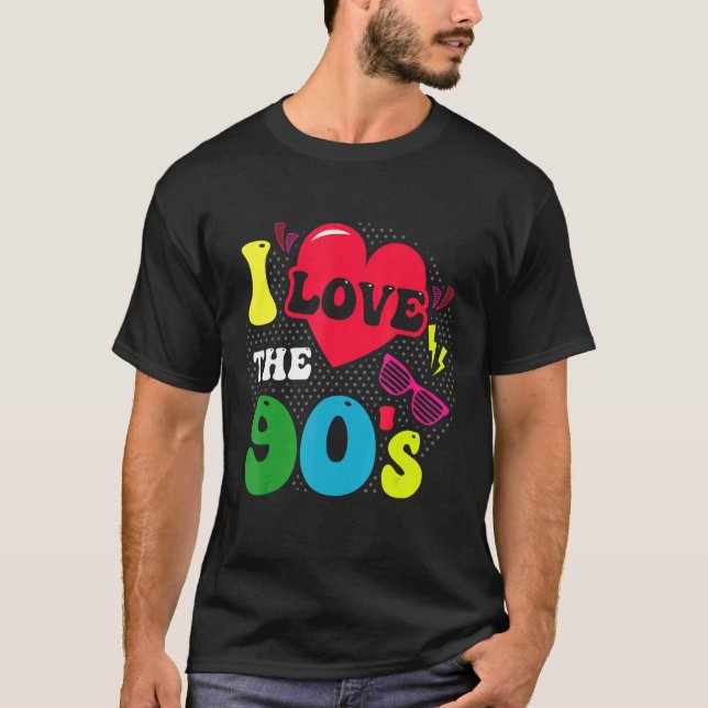 Camiseta Festa De Mulheres Que Se Despem Nos Anos 90 Eu Ado (Frente)