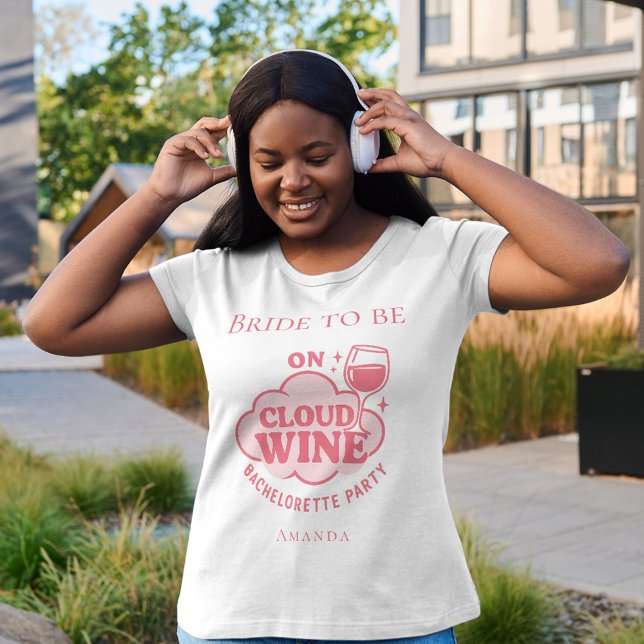 Camiseta Festa de solteira na noiva de vinho em nuvem (Criador carregado)